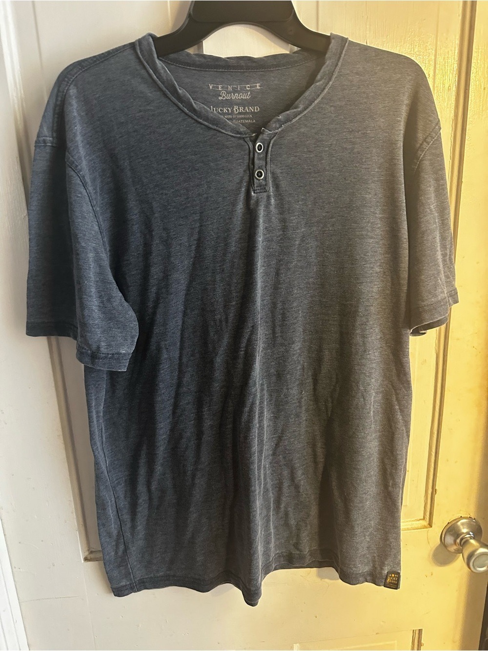 Lucky Brand Venice Burnout Henley Shirt Mens Large Charcoal Gray Blue Notch Neck - Picture 3 of 5